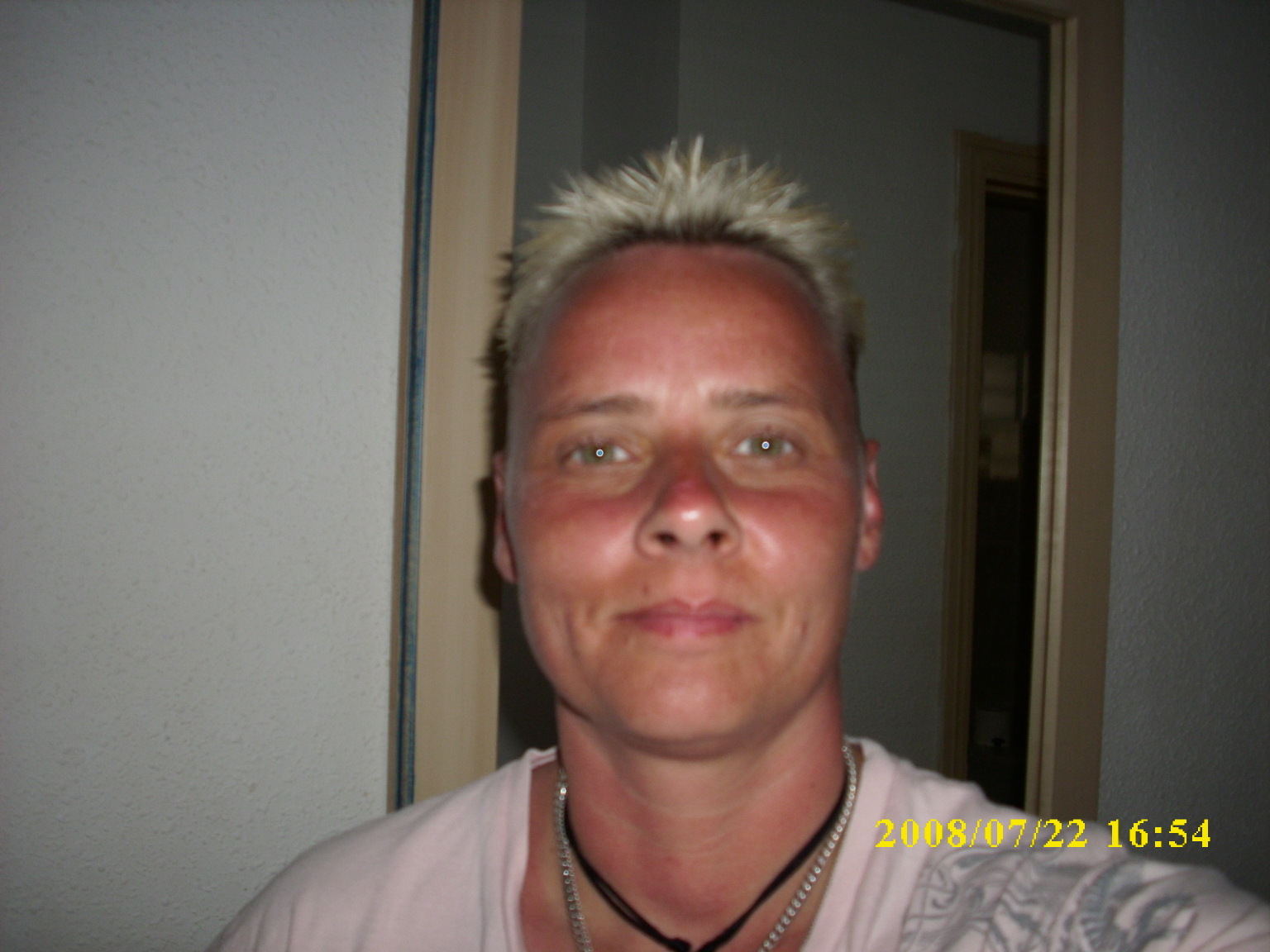 blume28 Eine nette Zeit im Chat in Chemnitz