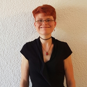 Erklaerbaerin Beziehung und Freunde in Eppelheim