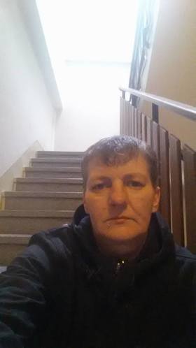 blaustern12 Eine Frau, Die Mein Herz Bewegt in Magdeburg